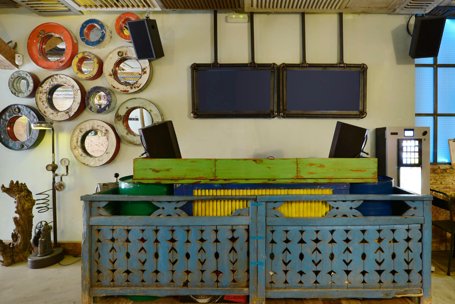Art gallery studio Nairobi experience - Wenasi travels